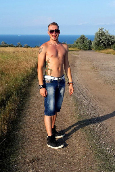 Артём Керчь