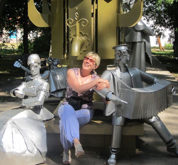 Наташа Суханова