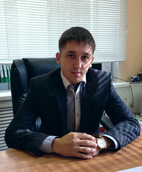 Алмаз Ханов