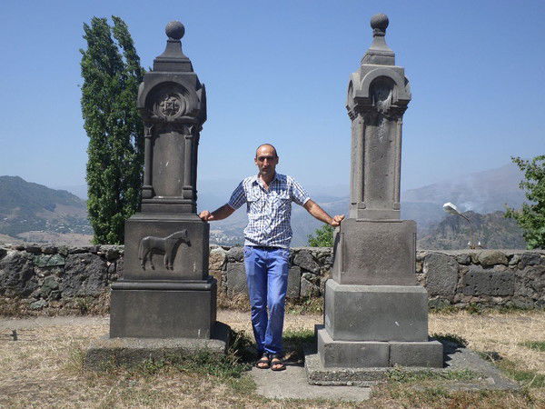 Артак Алексанян