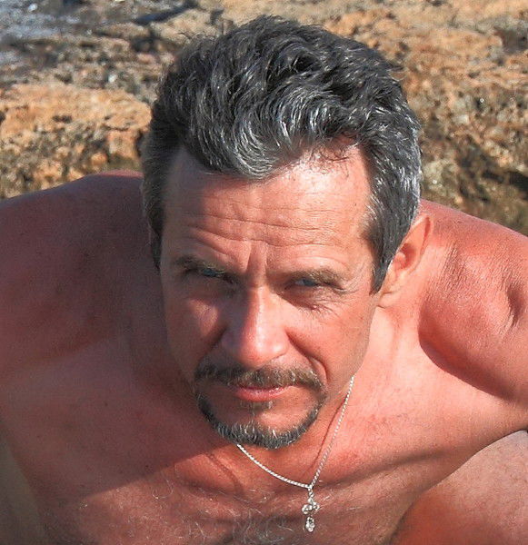 Игорь Уваров