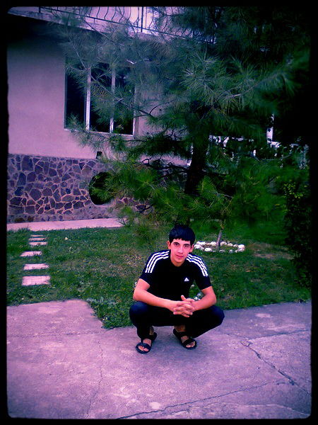 Достанбек Кахраманов