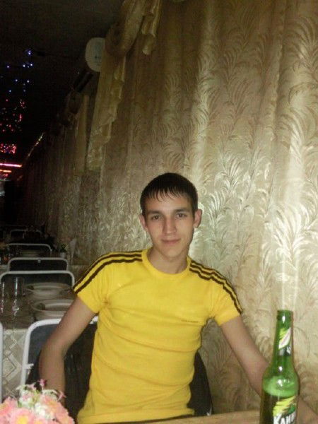 Санёк Толстов