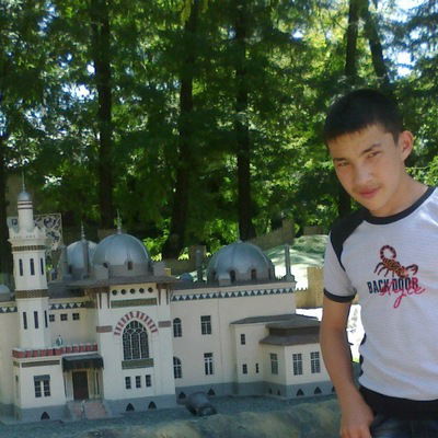 Ленур Исаев