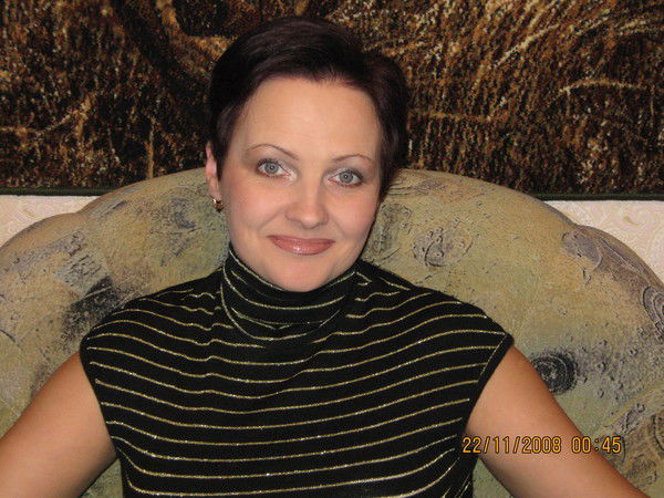 Анна Леденцова