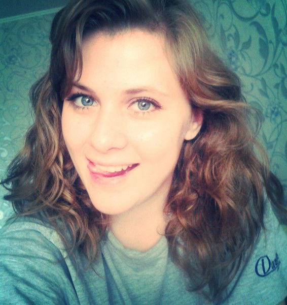 Аленка Лобеева