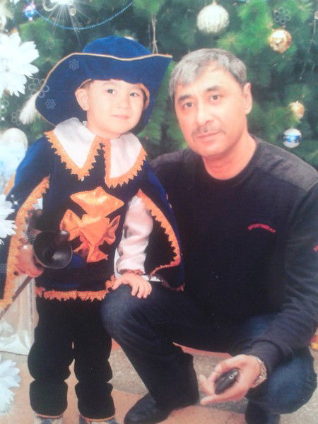 Азим Баратов