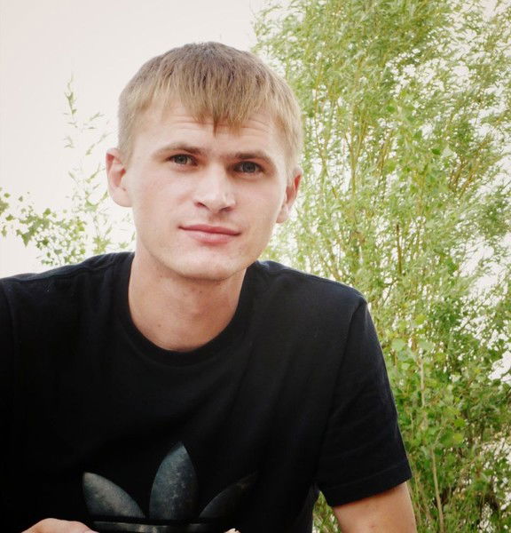 Антон Серебренников