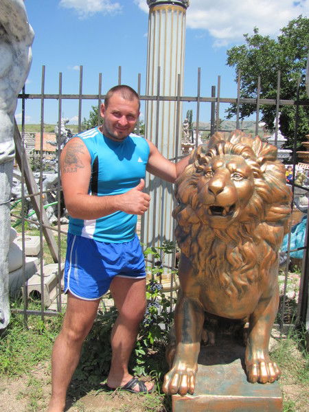 Рома Шворнев