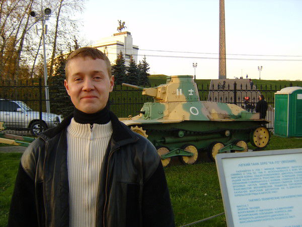 Александр Ларцев