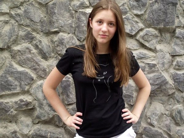 Элина Улумбекова