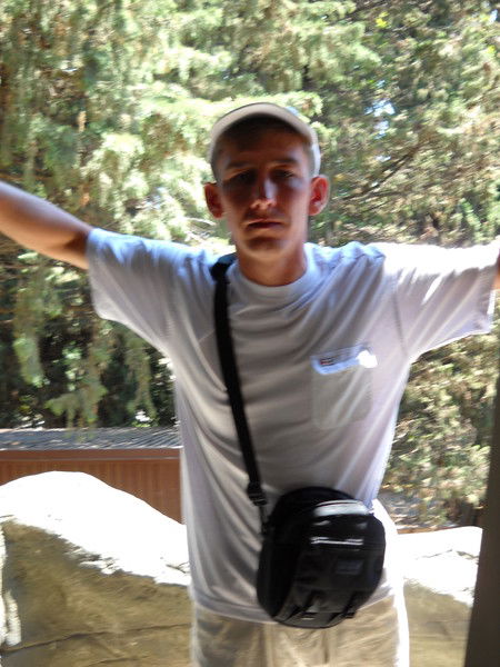 Сергей Монов