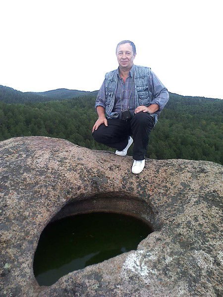 Юрий Конопелько