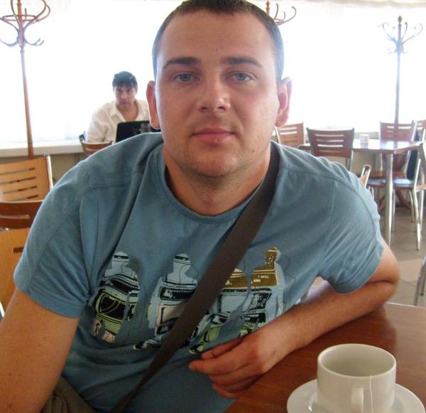 Максим Кулешов