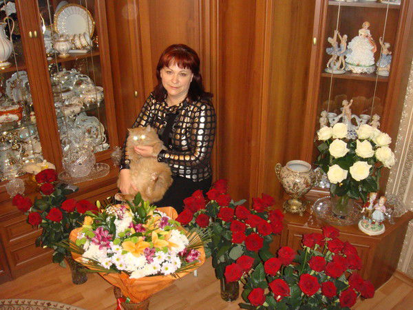 Людмила Уууу