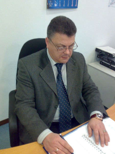 Игорь Непомнящих