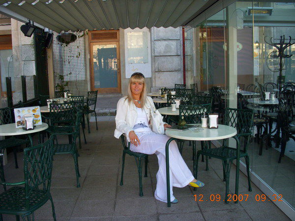 Лорик Гревцова