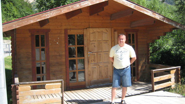 Женя Лезников