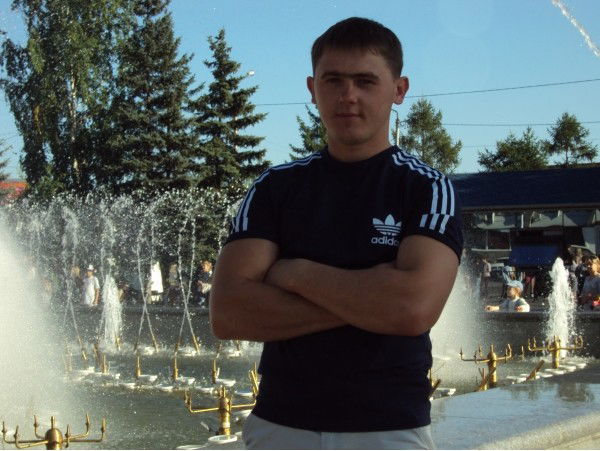 Виталя Махонин