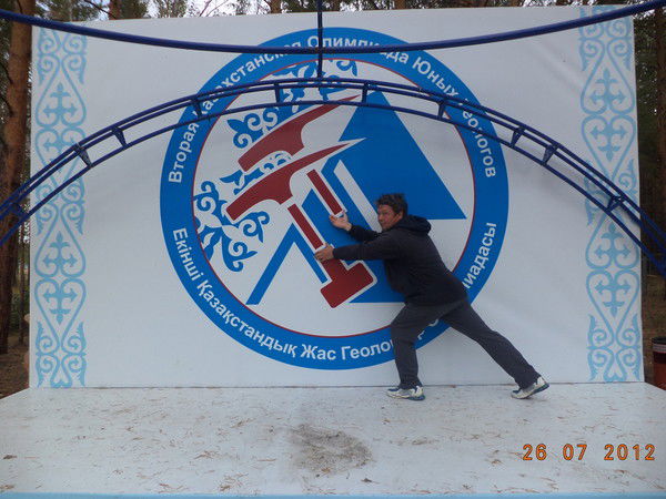 Михаил Иванов