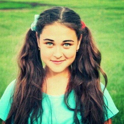 Элина Низамова