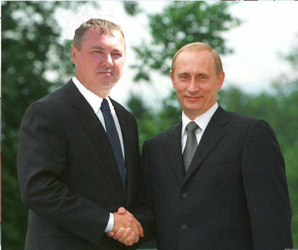 Олег Голодников