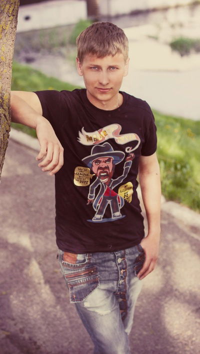 Денис Перефал