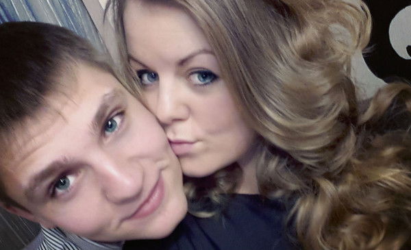 Олег Mельников