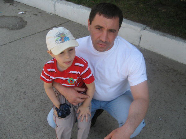 Олег Новиков