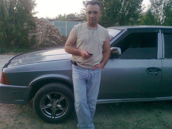 Евгений Неверов