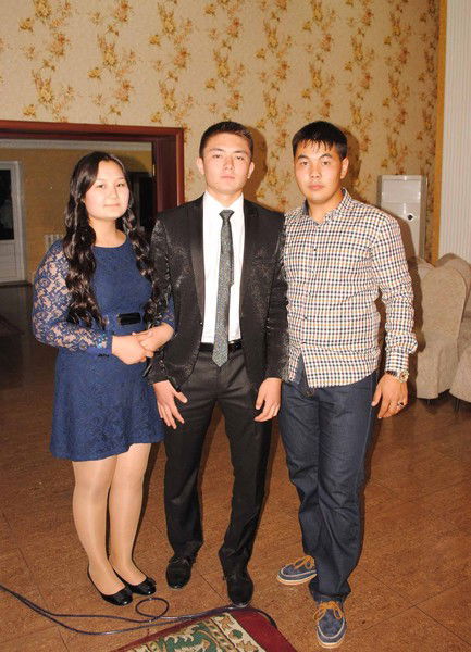 Бинур Тауасар