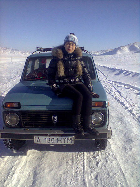 Лена Надирбекова