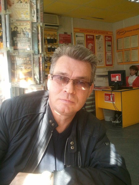 Андрей Хомутов