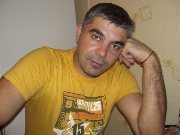 Виталий Попов