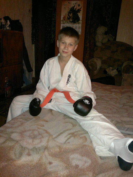 Lдмитрий Анпилогов