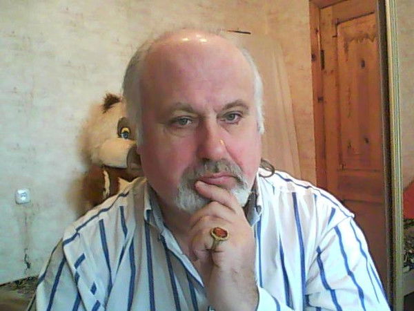 Юрий Лазарев