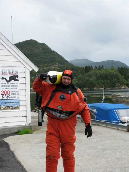 Неизвестно Неизвестно