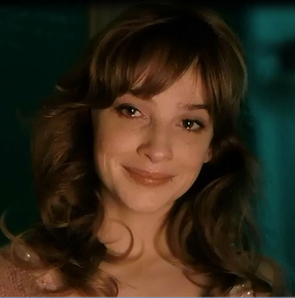 Есения Вэлси