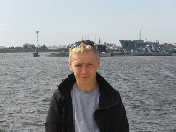 Александр Нилов