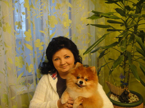 Елена Костева