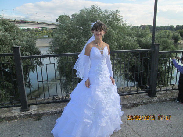 Оля Добровольская