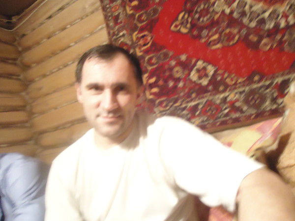 Олег Максимов