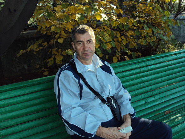 Михаил Иванов