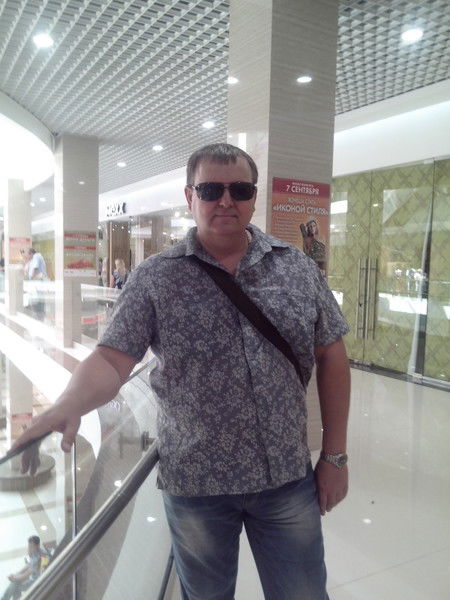 Василий Мануилов