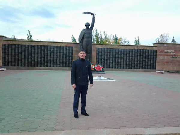 Ерлан Закарьянов