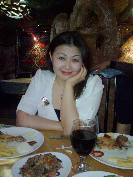 Алмаза Каленова