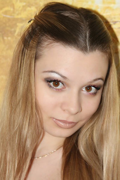 Юлия Котова