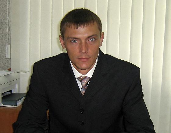 Максим Богданов