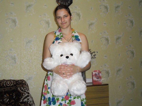 Оленька Гребенюк