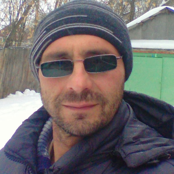 Олег Ахмедов